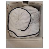 Weekender Gel Memory Foam Pillow - Queen Size - 1-Pack - Medium Plush Feel - Neck and Shoulder Support - Side, Stomach, and Back Sleepers - Home, Hotel, & Hospital Essentials - CertiPur Certified - Re
