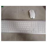 Wireless Keyboard and Mouse Combo