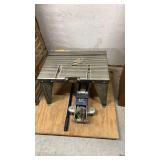 Router table attached to board no router and Hydraulic Trolley Jack