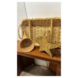Baskets including a cornucopia