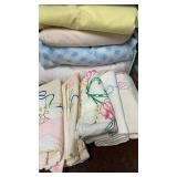 Misc sheets and pillow cases
