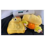 Towels, bath mat and loofas