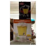 Juicer 34 oz and 3 gal beverage dispenser