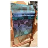 2 lawn chairs