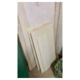 Wooden white shelves 35x18