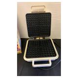 Toastmaster waffle iron and Kitchenworthy manual fold processor NIB