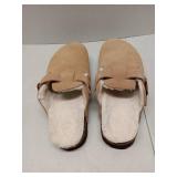 APPEARS NEW - Cozy Suede Shearling Lined Clog. Size 7.5-8