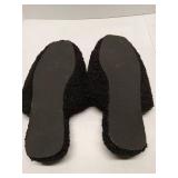 Abound Black Sherpa Slippers. Size L