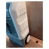 1300 CFM Portable 3 Speed Outdoor Evaporative Air Cooler - Retail: $200