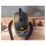 Streamlight 25 Gal  175 HP  Electric Corded  Filter Bag Wet/Dry Vacuum Cleaner  Black with Hose - Retail: $50