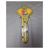 Decorative Dutch Key Holder with Traditional Folk Art