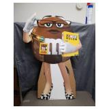 M&M