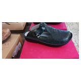 ASSORTMENTS OF BRAND NEW HIGH QUALITY WOMENS SHOE LOT BRAND NEW 50 PAIRS