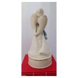 LENOX GIFTS OF GRACE MUSICAL ANGEL FIGURINE REVOLING & MUSICAL BRAND NEW IN BOX