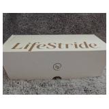 LifeStride Gold Promise Soft System Flats - Size 8.5M