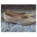 LifeStride Gold Promise Soft System Flats - Size 8.5M