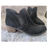 Me Too Black Suede Chelsea Ankle Boots - Size 8.5