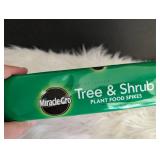 Miracle-Gro Tree & Shrub Plant Food Spikes - 12 spikes included