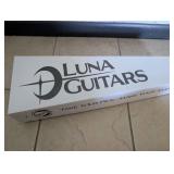 Luna Guitars Mahalo Soprano Ukulele - Brown
