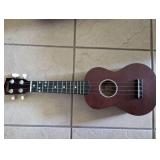 Luna Guitars Mahalo Soprano Ukulele - Brown