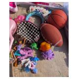 Mixed Toy Lot - Safari Animals, Barbie and Doll Accessories