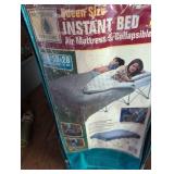 Northwest Territory Queen Size Instant Bed with Carrying Case