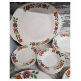 Sebring Pottery Peasant Pattern Dinnerware Set