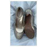 Bandolino Silver Sparkle Heels Size 10- Retail: $25