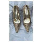 Snakeskin Pattern Pointed Toe Pumps size 12 - Retail: $45