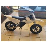 2024 White Kayo EKMB