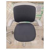 Modern Ergonomic Steelcase Office Chairs - Set of 3