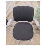 Modern Ergonomic Steelcase Office Chairs - Set of 3