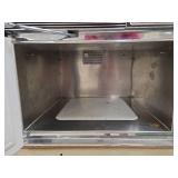Amana Radarange Microwave Oven