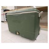 Rubbermaid Wheeled Food Storage Container