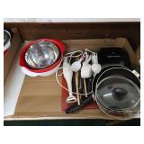 Kitchen Supplies Lot