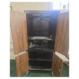 Mobile Computer Cabinet with Ventilation