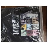 Taylor Swift Photo Collection T-Shirt size girls 14