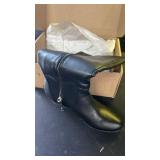 Dr Scholls Black Boots In Size 9.5