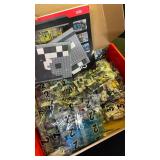 Cities Hospital Block Module Building Set, 1350 Pieces - Retail: $85