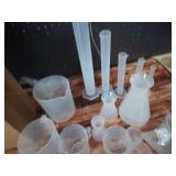Baderke 40 Pcs Plastic Test Tubes with Rack 5 Graduated Cylinder 6 Beakers 3 Erlenmeyer Flask 10 Plastic Transfer Pipette for Lab Party DIY - Retail: $34