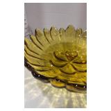 Amber glass flower shaped bowl