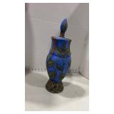 Ceramic canister with a lid