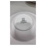 Mikasa Headline pattern serving bowl and 12 soup bowls bring own packing