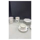 Mikasa Headline pattern tea cups with saucers 20 in total