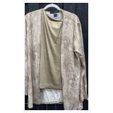 Lauren, Tesori, Chico and more Designers in Golds. Size Large