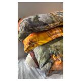 Queen Bedspread and Pillows