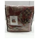 APPEARS NEW - VHC Brands Dawson Star 29397 Quilt, Luxury King