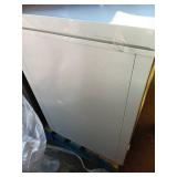 8.8 cu. ft. Manual Defrost Convertible Chest Freezer with LED Light in White Powered by Hubspace (Cosmetic Damage) - Retail: $400