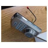 Kwikset Powerbolt 250 10-Button Keypad Venetian Bronze Transitional Electronic Deadbolt Door Lock - Retail: $72