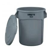 Pack of 4 ,BRUTE 32 Gal. Grey Vented Plastic Outdoor Trash Can with Lid For Restaurants/Offices/Warehouses/Commercial Environments - Retail: $160